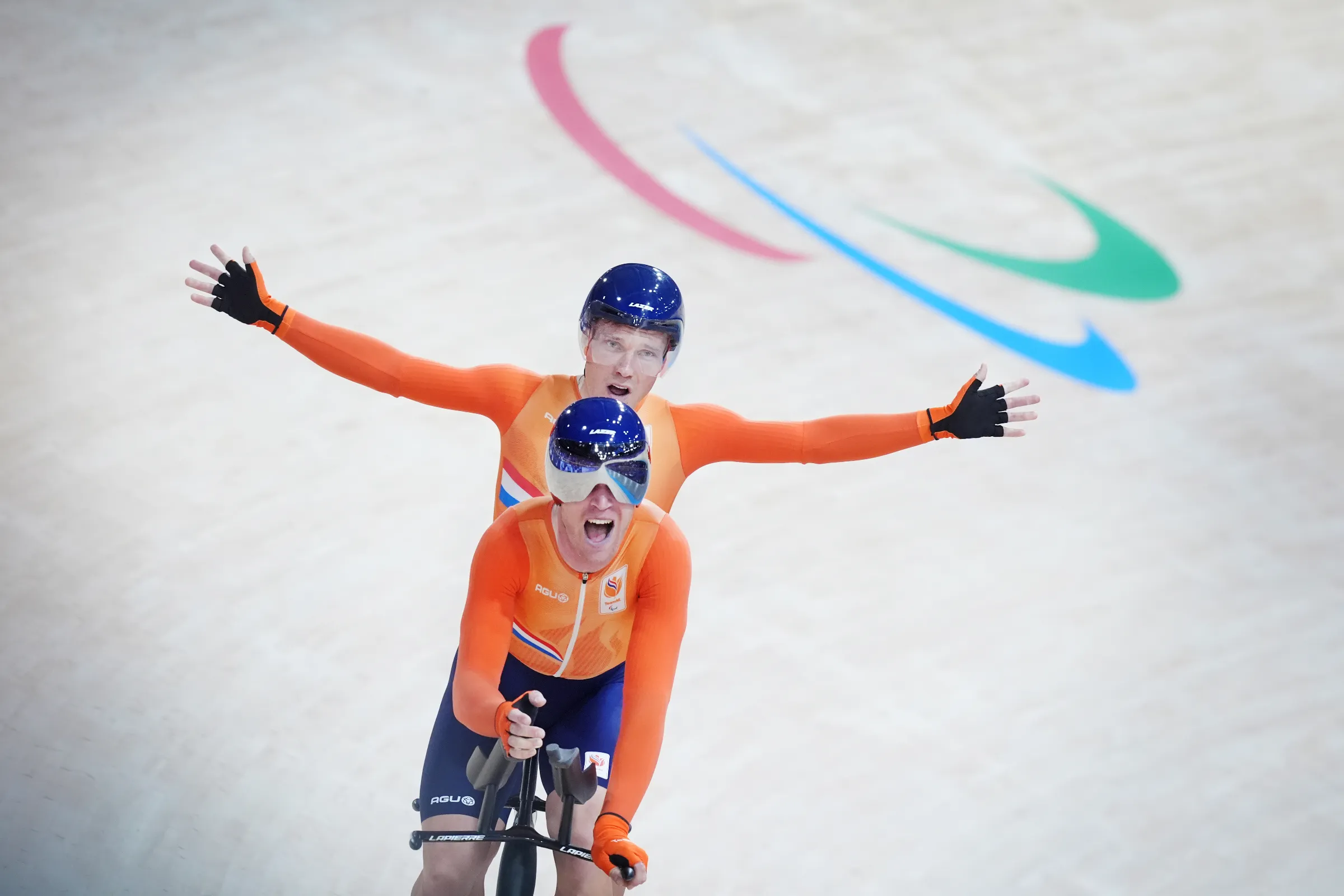 Emotie na titelprolongatie